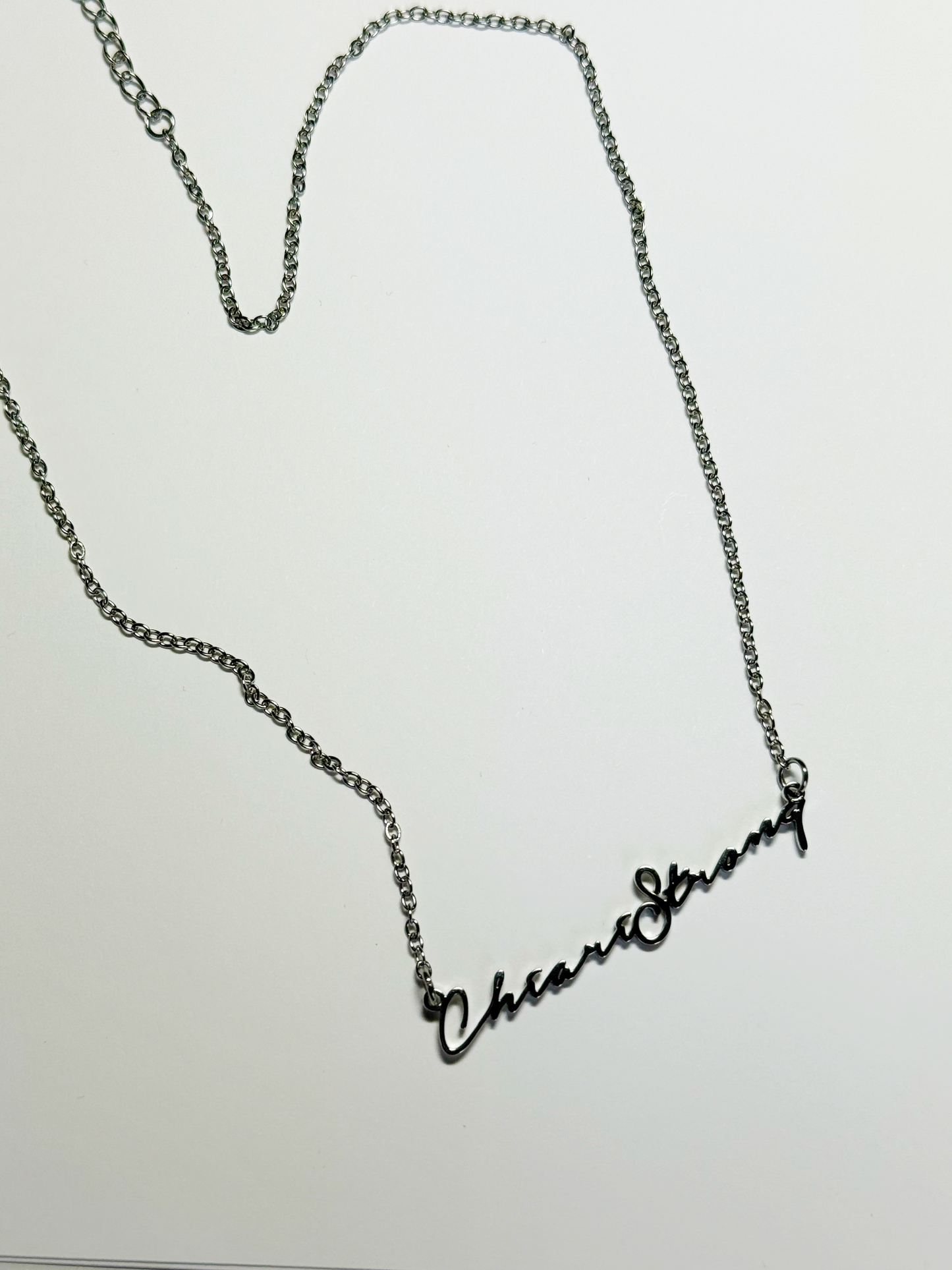 Chairi Strong Necklace Font 1