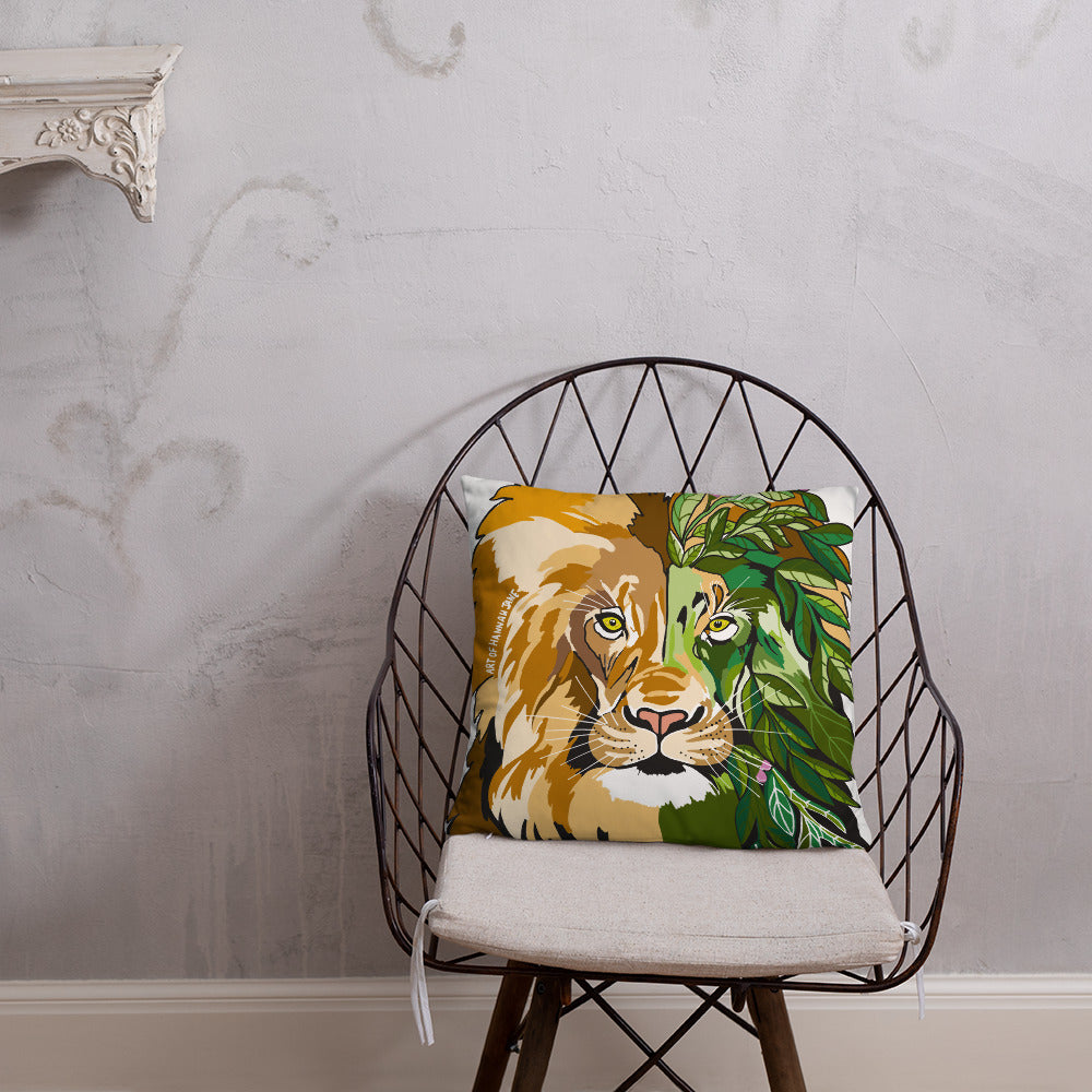 Garden Lion Basic Pillow