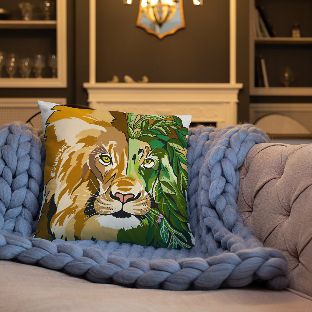 Garden Lion Basic Pillow