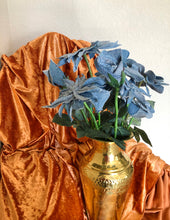 Load image into Gallery viewer, Denim flower bouquets.
